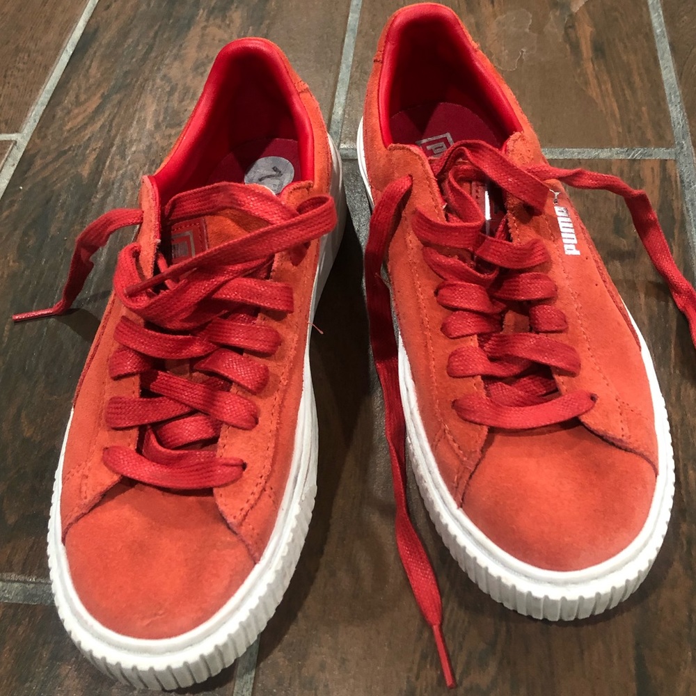 🌺Red Pumas Suede  Platform Shoes🌺